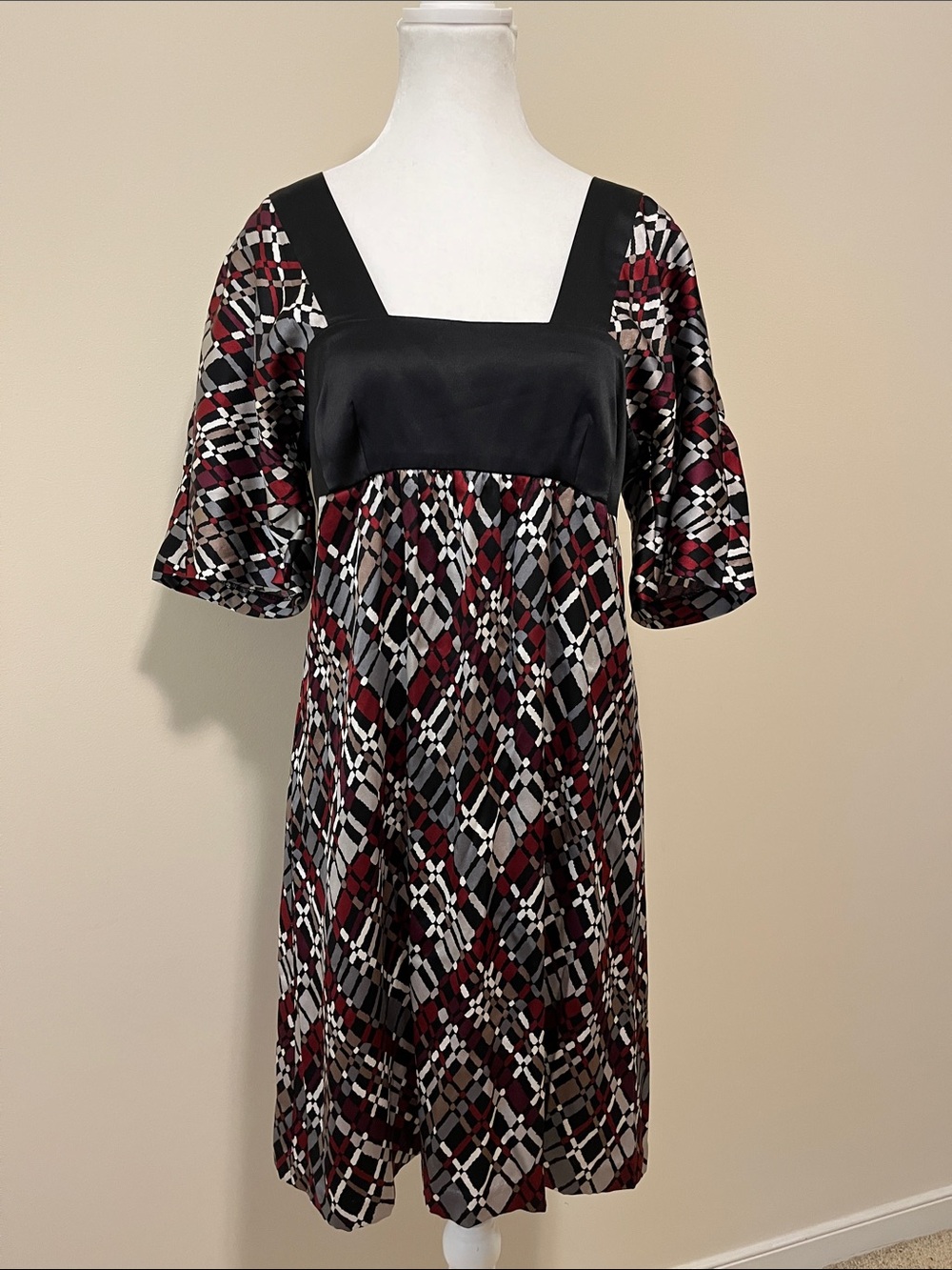 Trina Turk 100% Silk Geometric Midi Dress